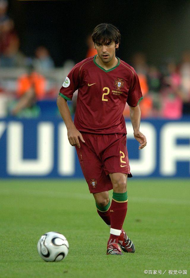 包含法国队翻盘中国队，黄鸭组合高光表现的词条